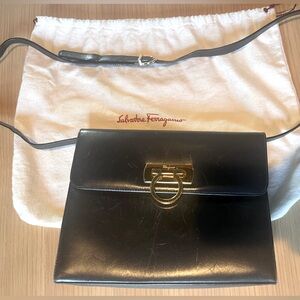 Classic Ferragamo crossbody bag